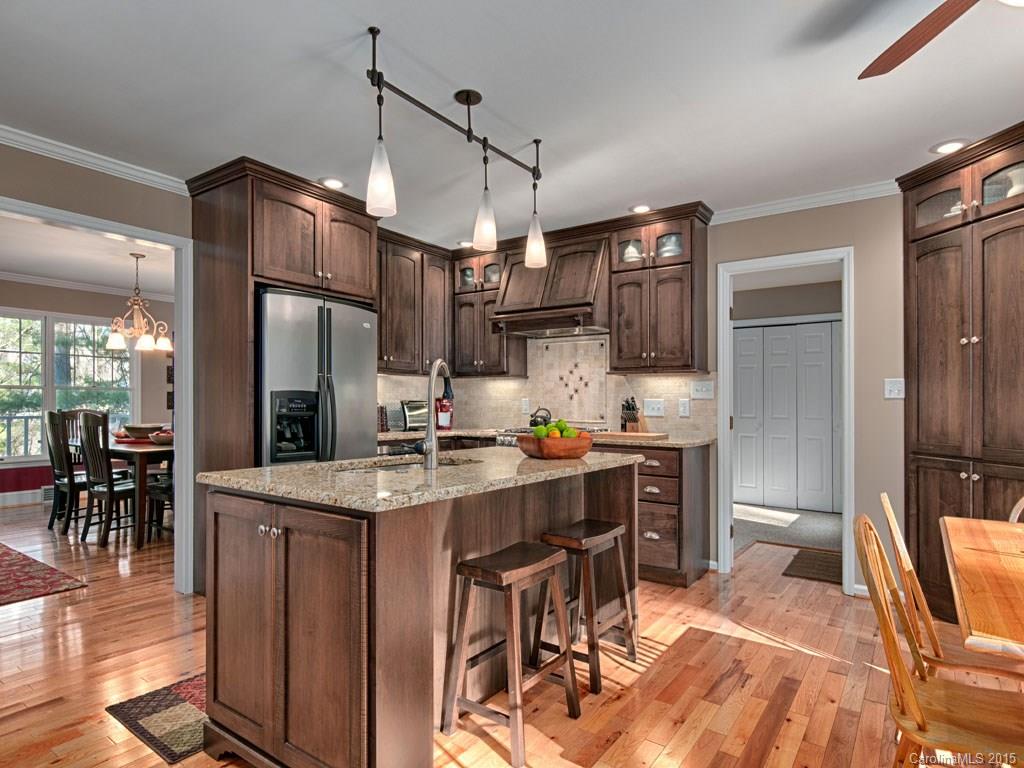 37 Wilderness Road Asheville NC 28804