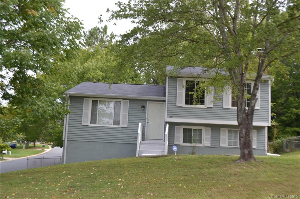 7801 Cloughy Circle Charlotte NC 28212