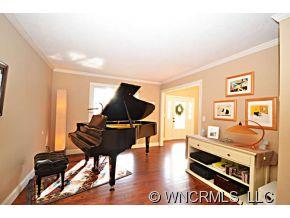 11 Silverstone Drive Asheville NC 28805