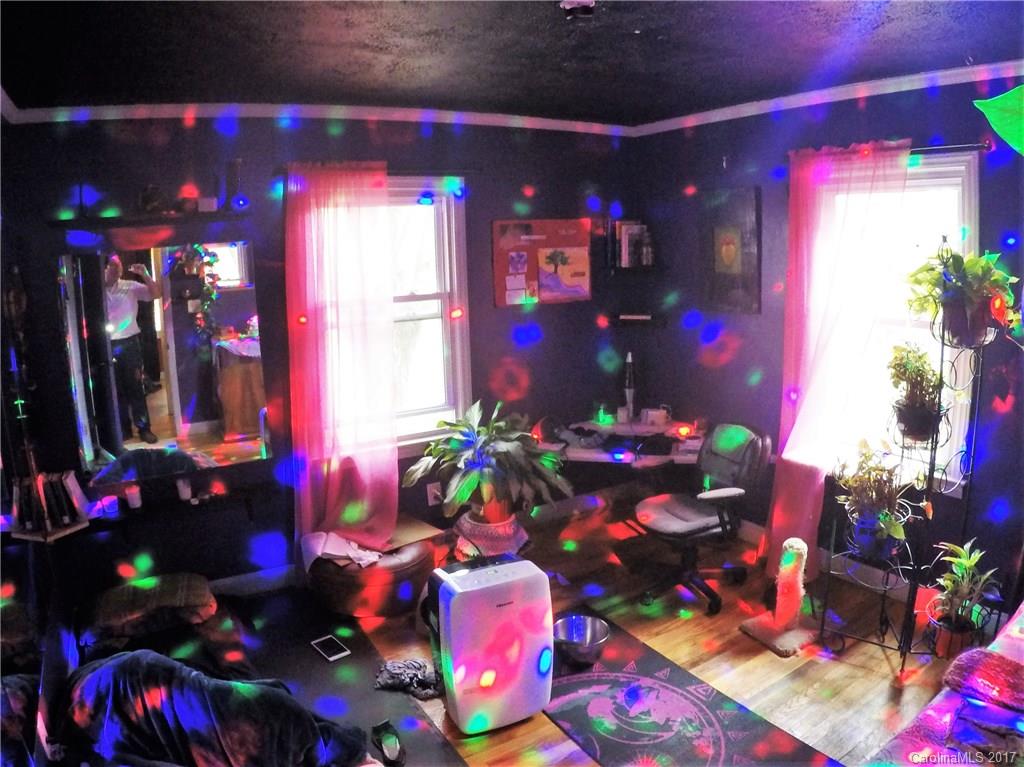82 Stradley Mountain Road Asheville NC 28806