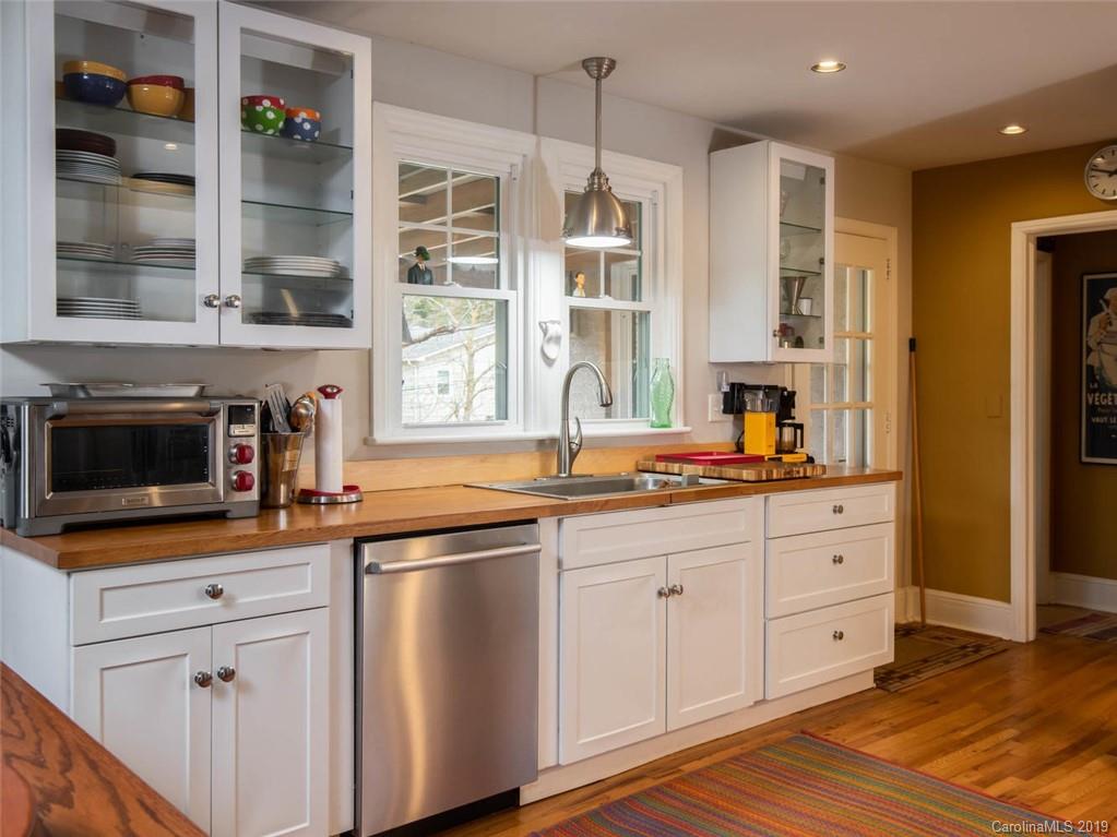 23 Farrwood Avenue Asheville NC 28804