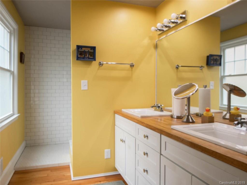 23 Farrwood Avenue Asheville NC 28804