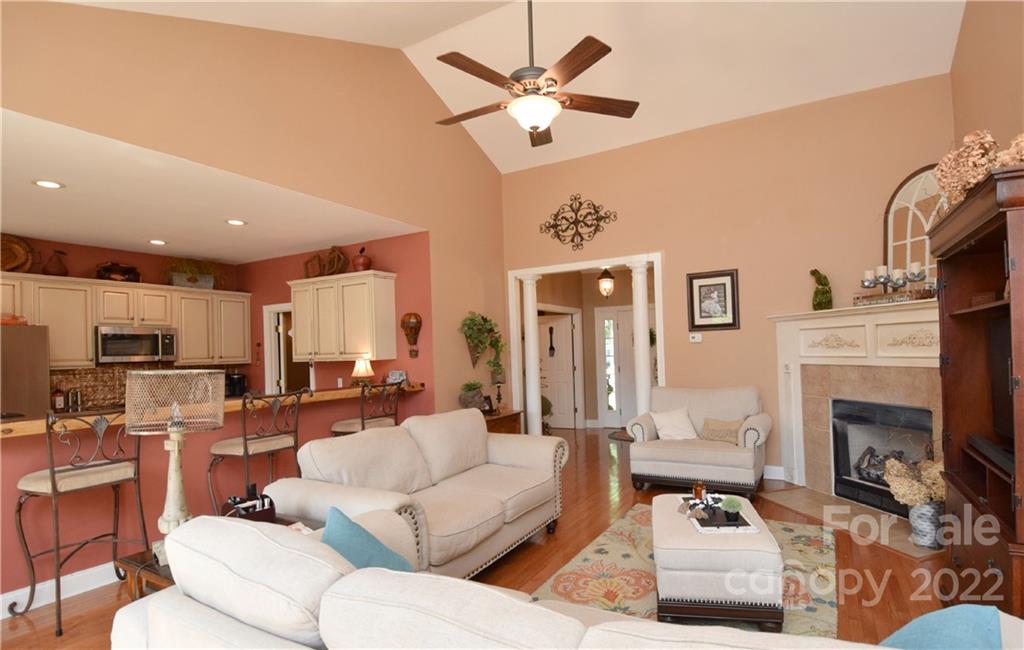 32 Helen Holcombe Way Candler NC 28715