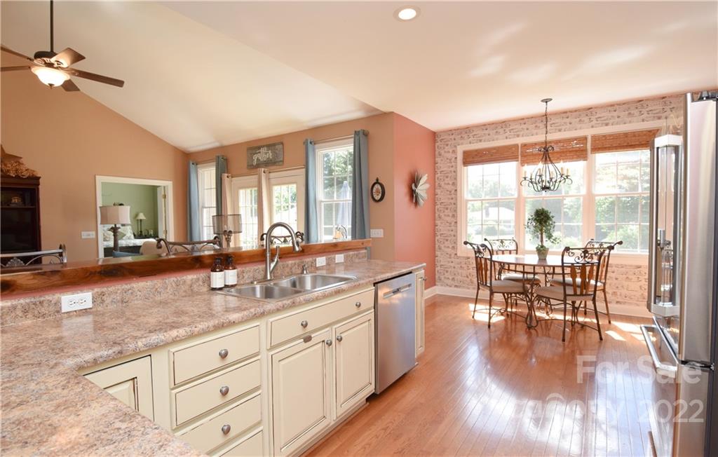 32 Helen Holcombe Way Candler NC 28715
