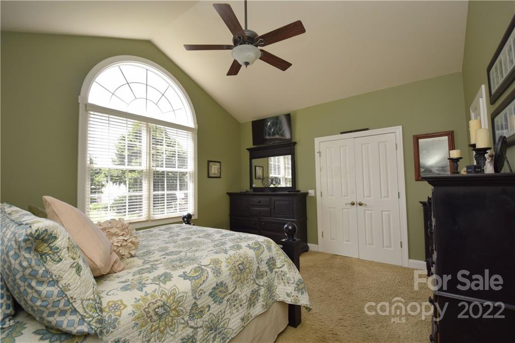 32 Helen Holcombe Way Candler NC 28715