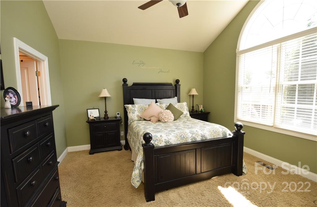 32 Helen Holcombe Way Candler NC 28715