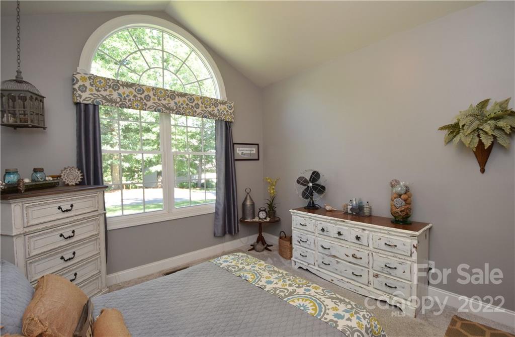 32 Helen Holcombe Way Candler NC 28715
