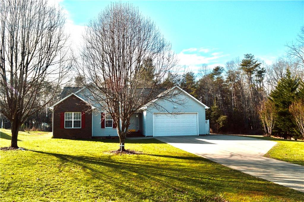 373 Grapevine Circle Taylorsville NC 28681