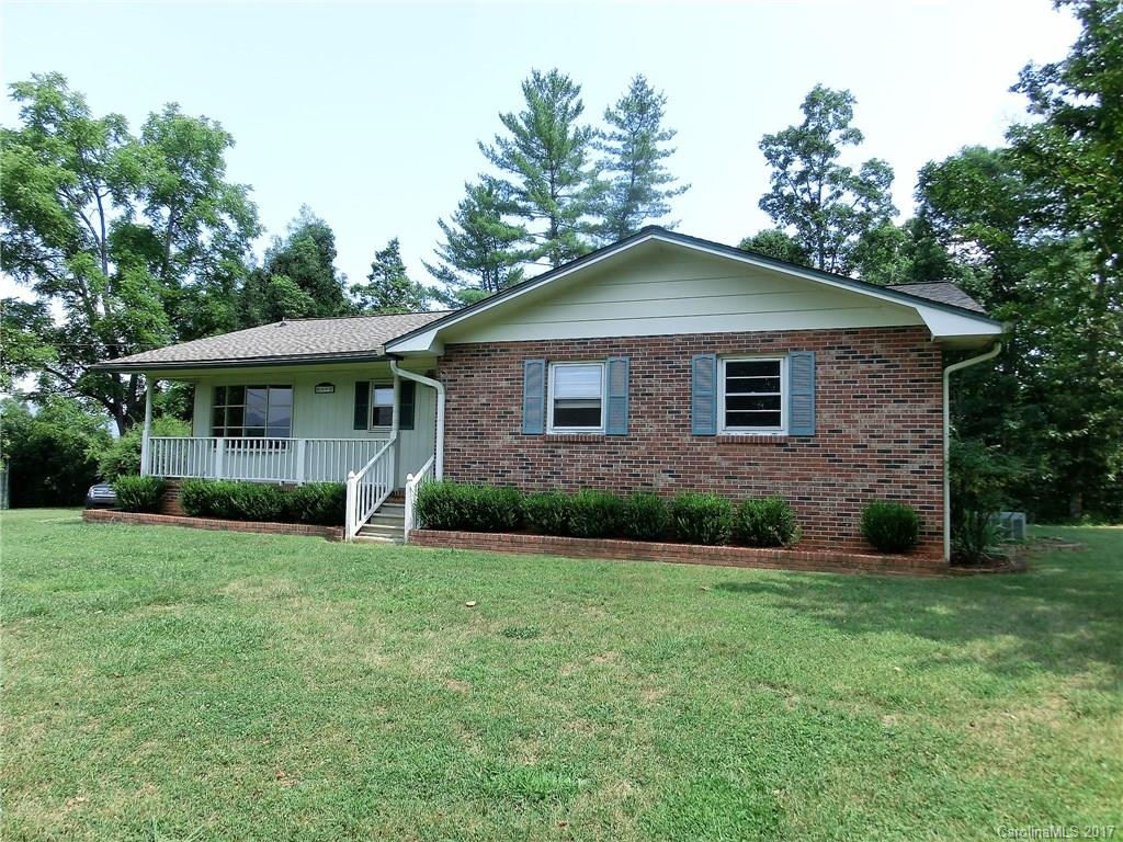 124 Cozy Rose Lane Candler NC 28715