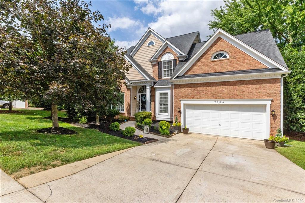 7006 Ravencrest Drive Charlotte NC 28269