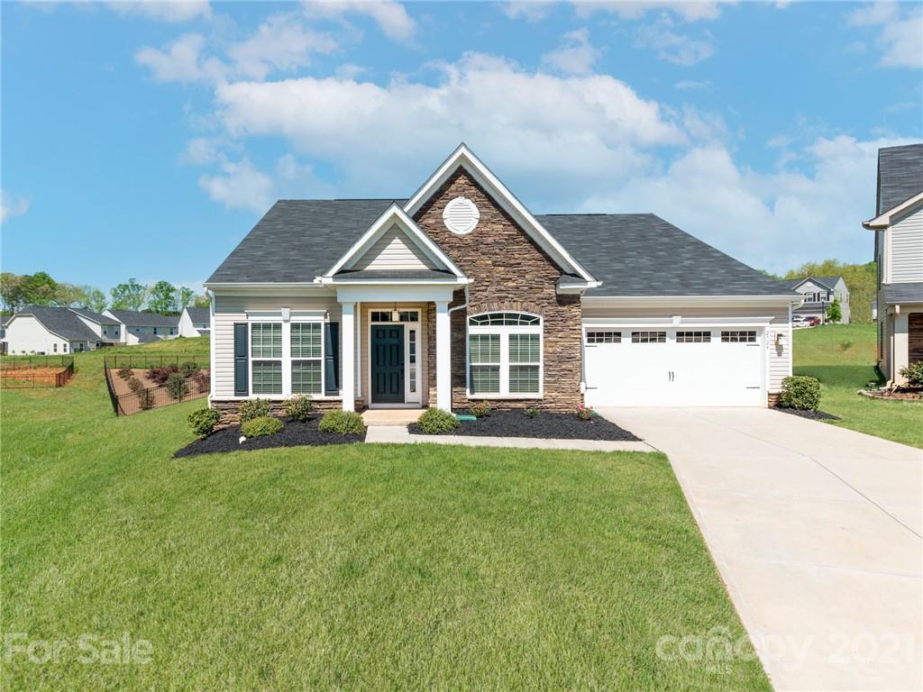 2724 Blackjack Oak Court Gastonia NC 28056