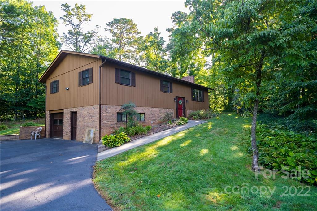4 Pine Spring Drive Asheville NC 28805