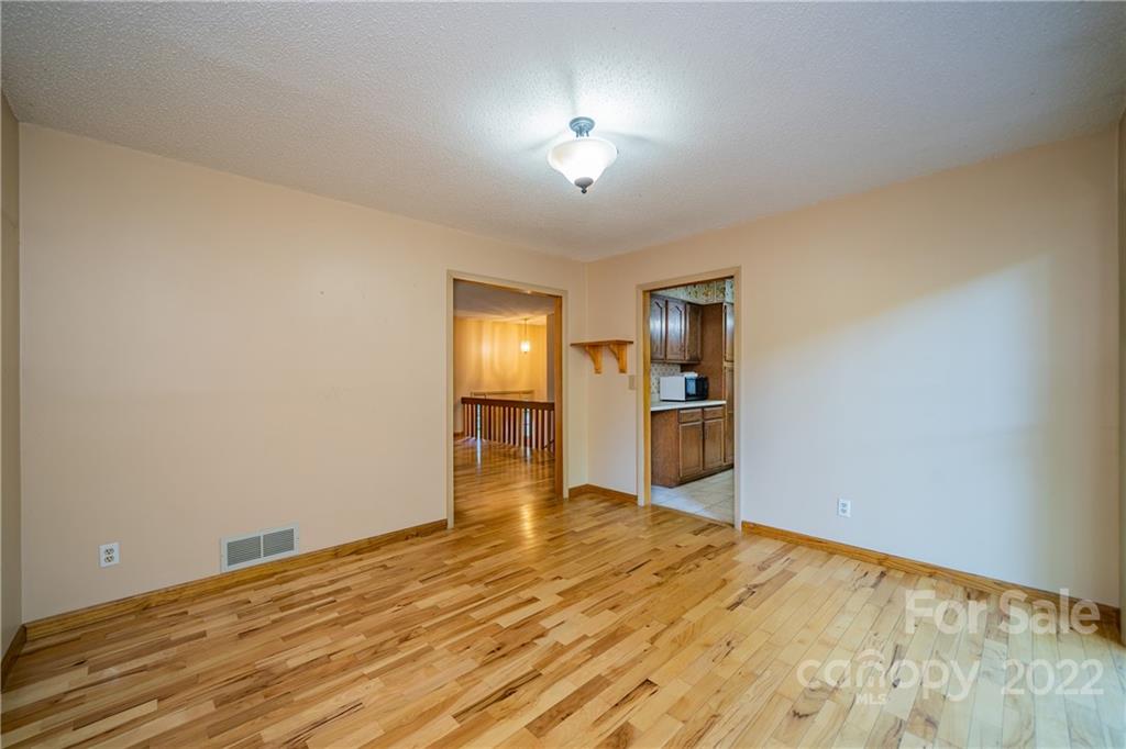 4 Pine Spring Drive Asheville NC 28805