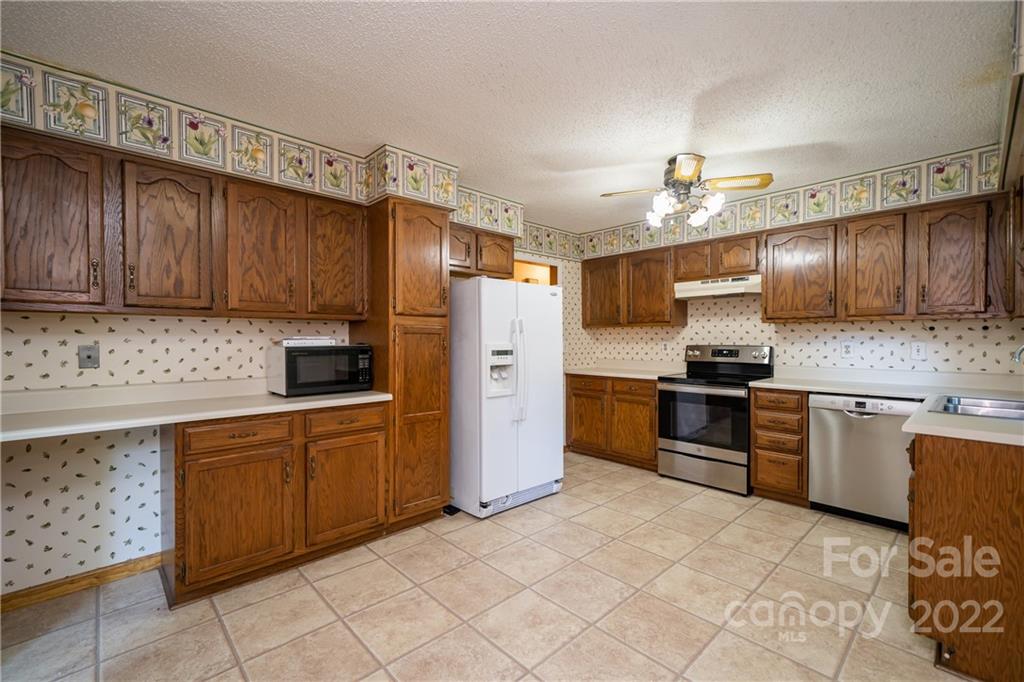 4 Pine Spring Drive Asheville NC 28805
