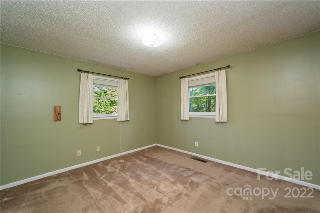 4 Pine Spring Drive Asheville NC 28805