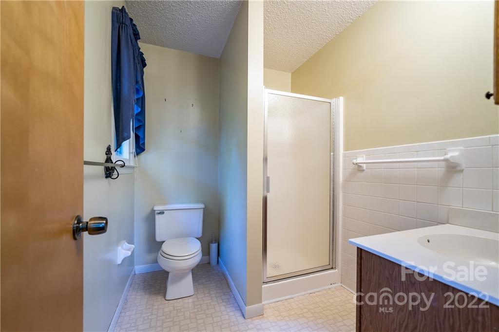 4 Pine Spring Drive Asheville NC 28805