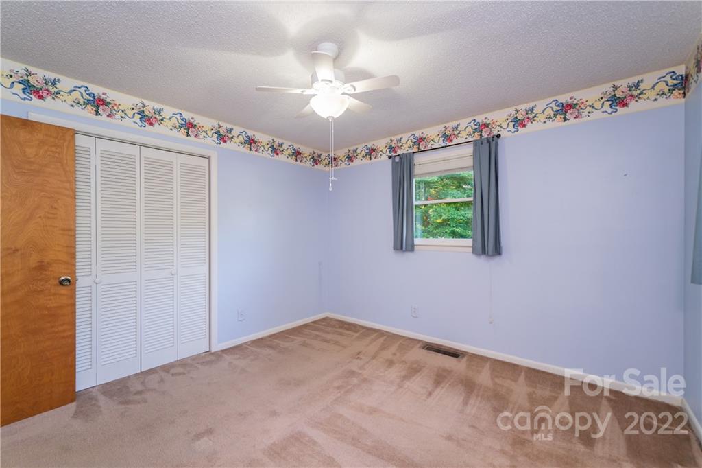 4 Pine Spring Drive Asheville NC 28805