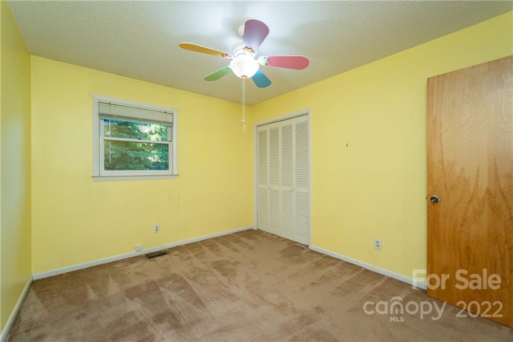 4 Pine Spring Drive Asheville NC 28805