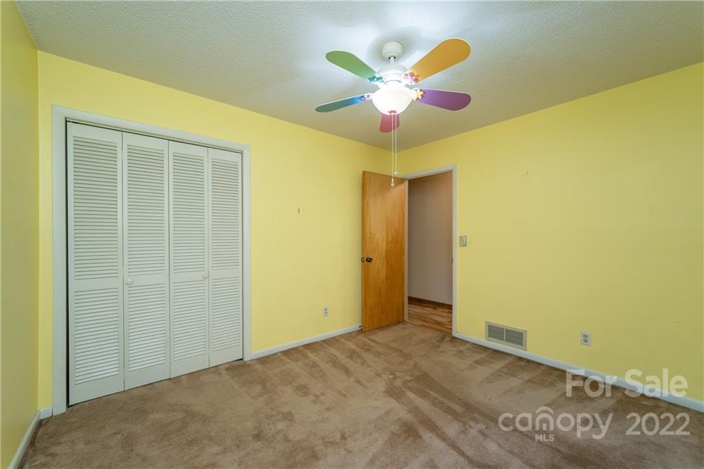 4 Pine Spring Drive Asheville NC 28805