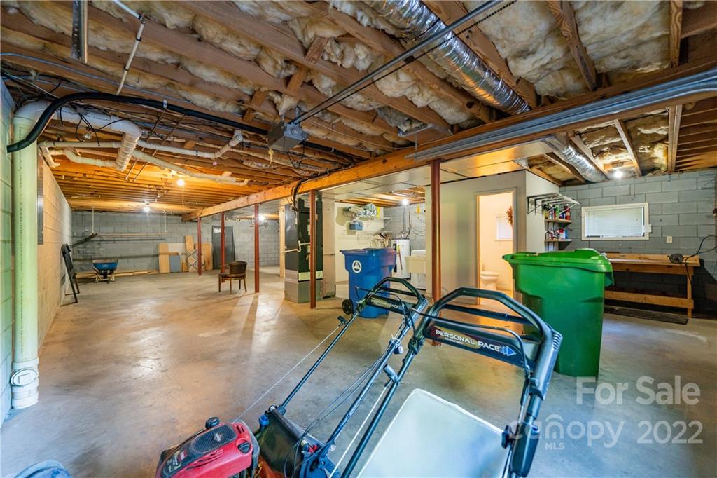 4 Pine Spring Drive Asheville NC 28805