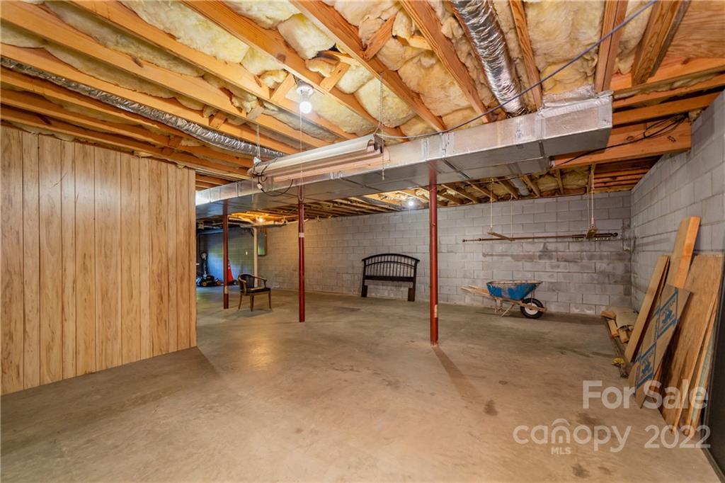 4 Pine Spring Drive Asheville NC 28805