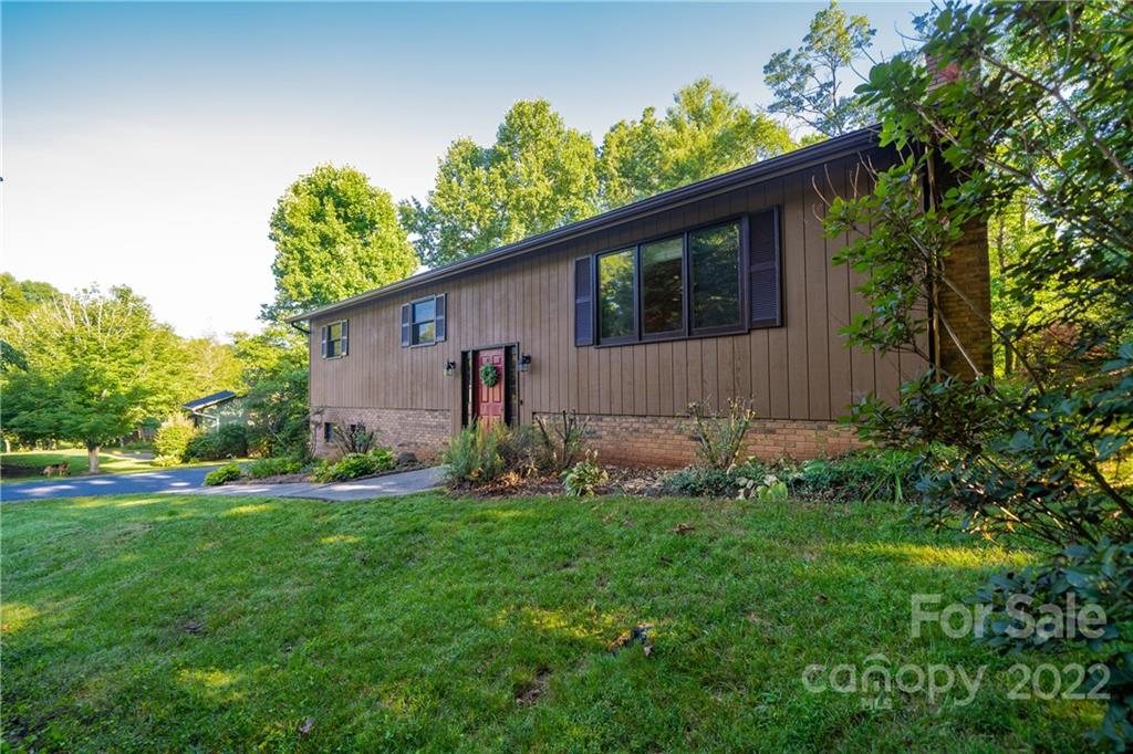 4 Pine Spring Drive Asheville NC 28805