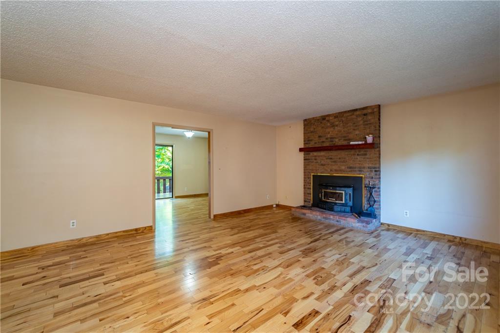4 Pine Spring Drive Asheville NC 28805