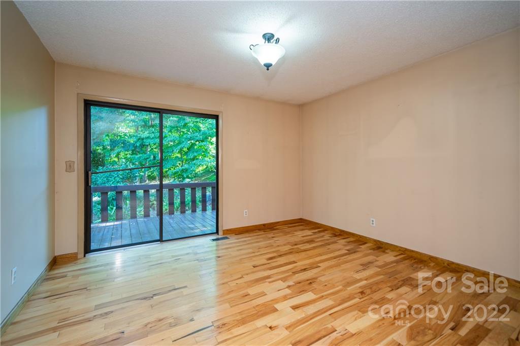 4 Pine Spring Drive Asheville NC 28805