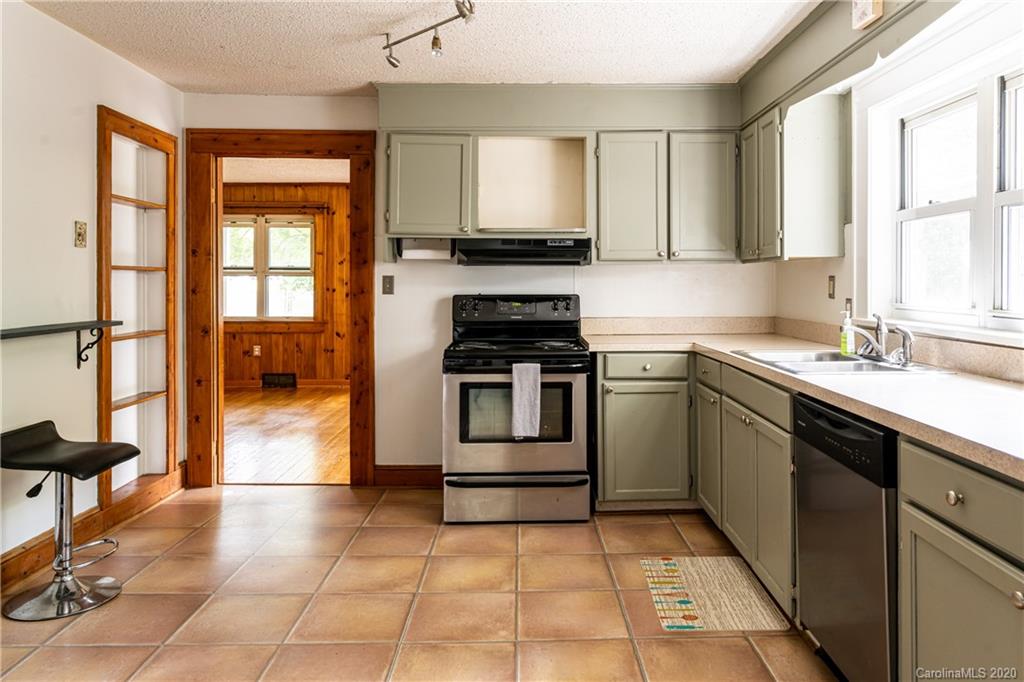651 Caribou Road Asheville NC 28803