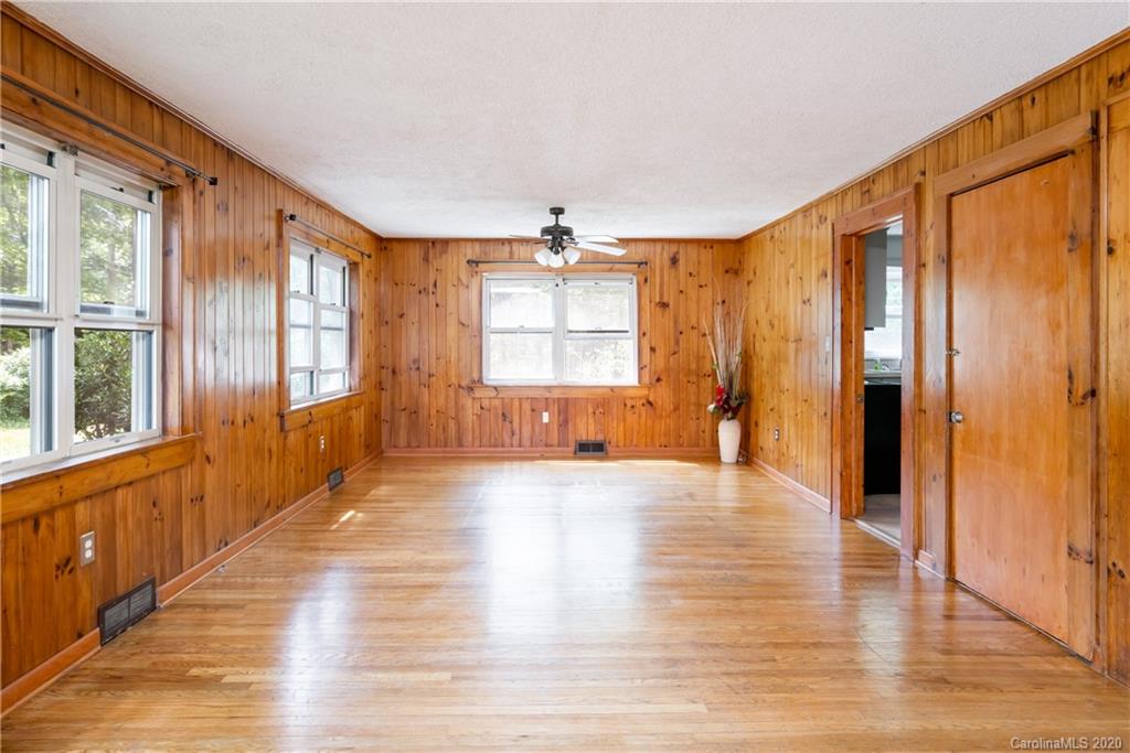 651 Caribou Road Asheville NC 28803