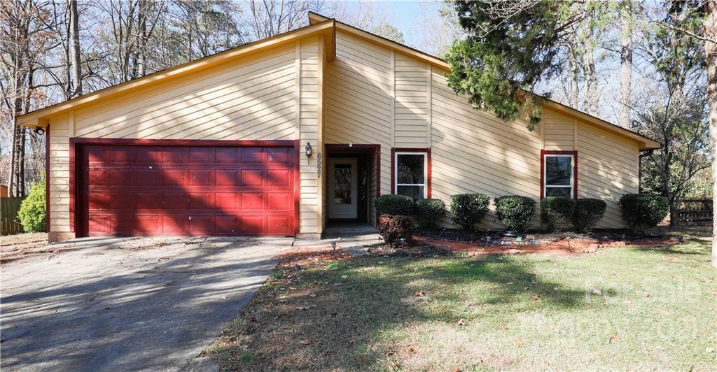 6527 Lake Forest Road E Charlotte NC 28227