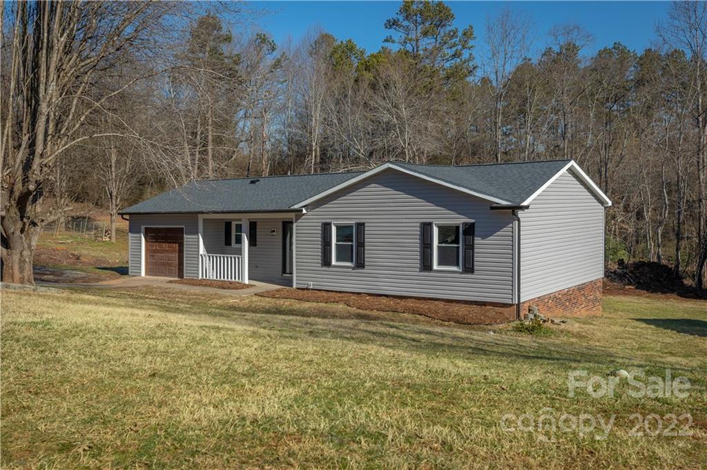 107 Knowles Avenue Morganton NC 28655