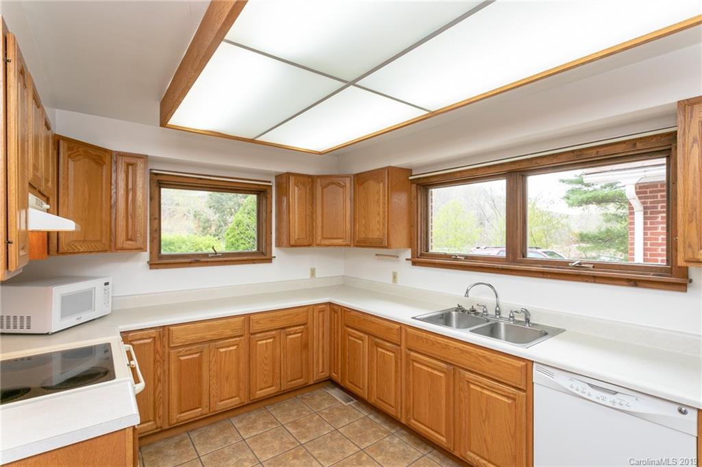 1227 Garren Creek Road Fairview NC 28730