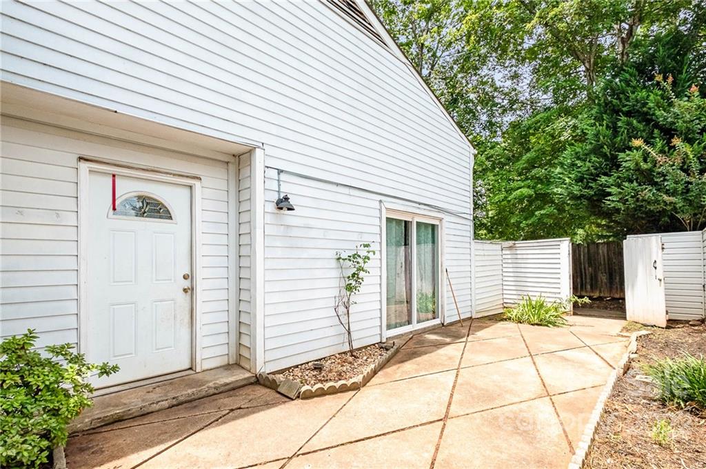 6931 Stonington Lane Charlotte NC 28227