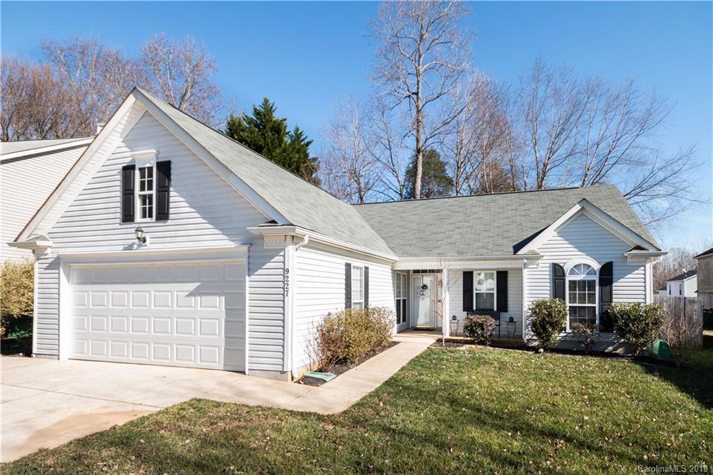 9227 Shenington Place Charlotte NC 28216