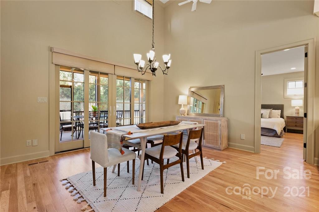 11 Chantilly Drive Asheville NC 28804