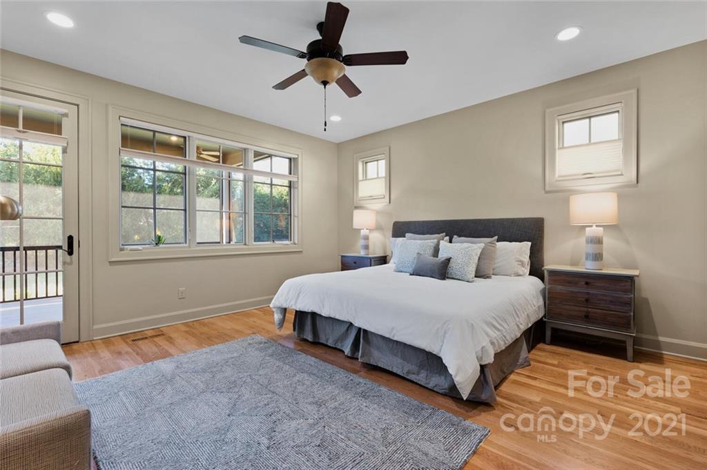 11 Chantilly Drive Asheville NC 28804
