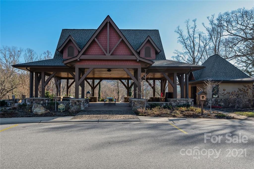 11 Chantilly Drive Asheville NC 28804