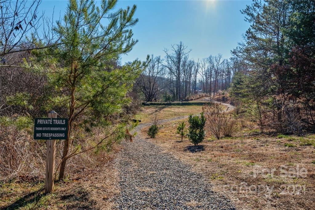 11 Chantilly Drive Asheville NC 28804
