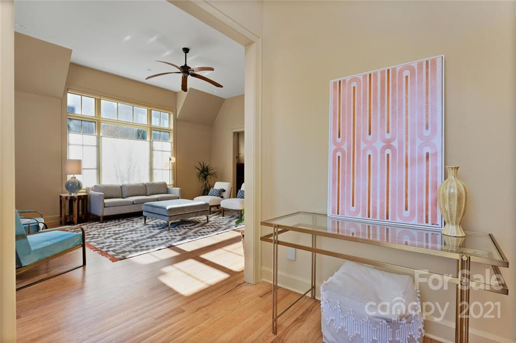 11 Chantilly Drive Asheville NC 28804