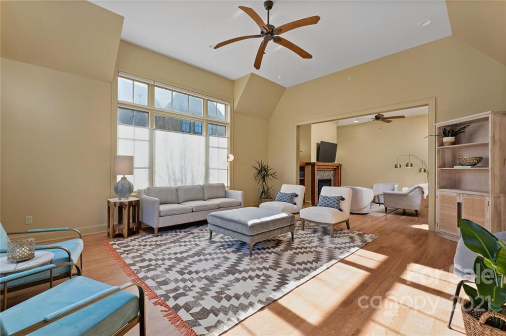 11 Chantilly Drive Asheville NC 28804