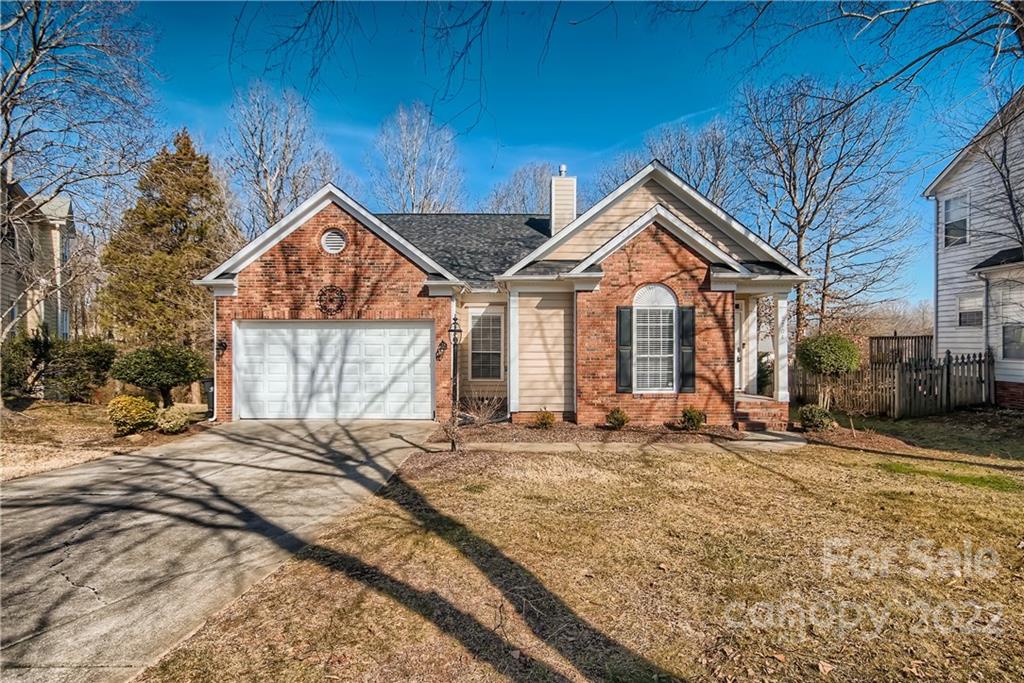 2704 Towhee Court Charlotte NC 28269