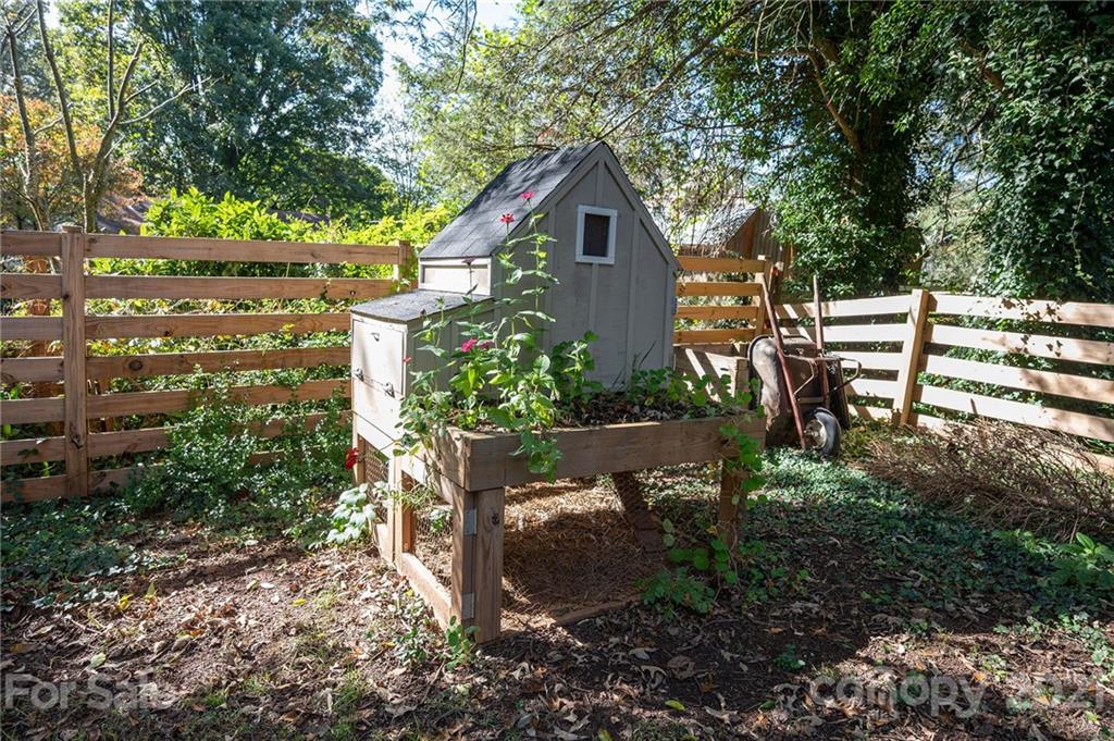 101 Trotter Place Asheville NC 28806