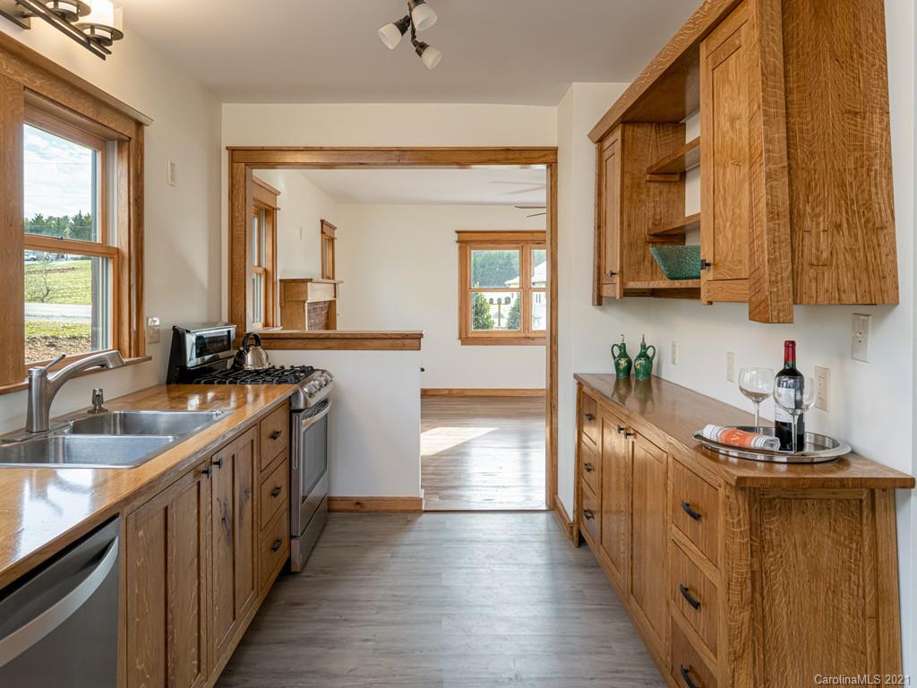 56 Goldview Road Asheville NC 28804