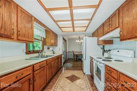 23 Warbler Drive Fletcher NC 28732