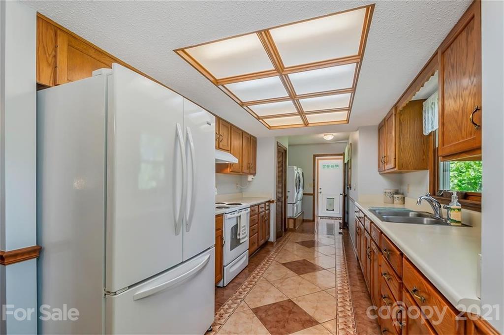 23 Warbler Drive Fletcher NC 28732