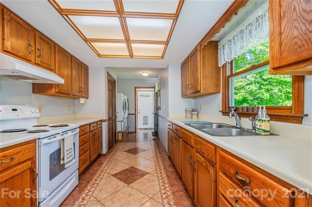 23 Warbler Drive Fletcher NC 28732