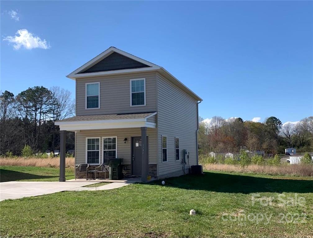 1791 17th Avenue NE Hickory NC 28601