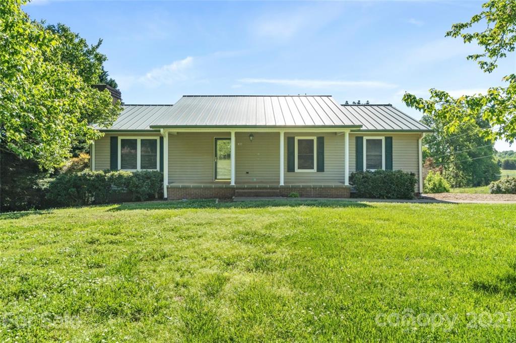 1954 Crestdale Lane Newton NC 28658
