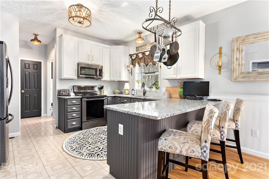 28 Gentlewood Trail Candler NC 28715